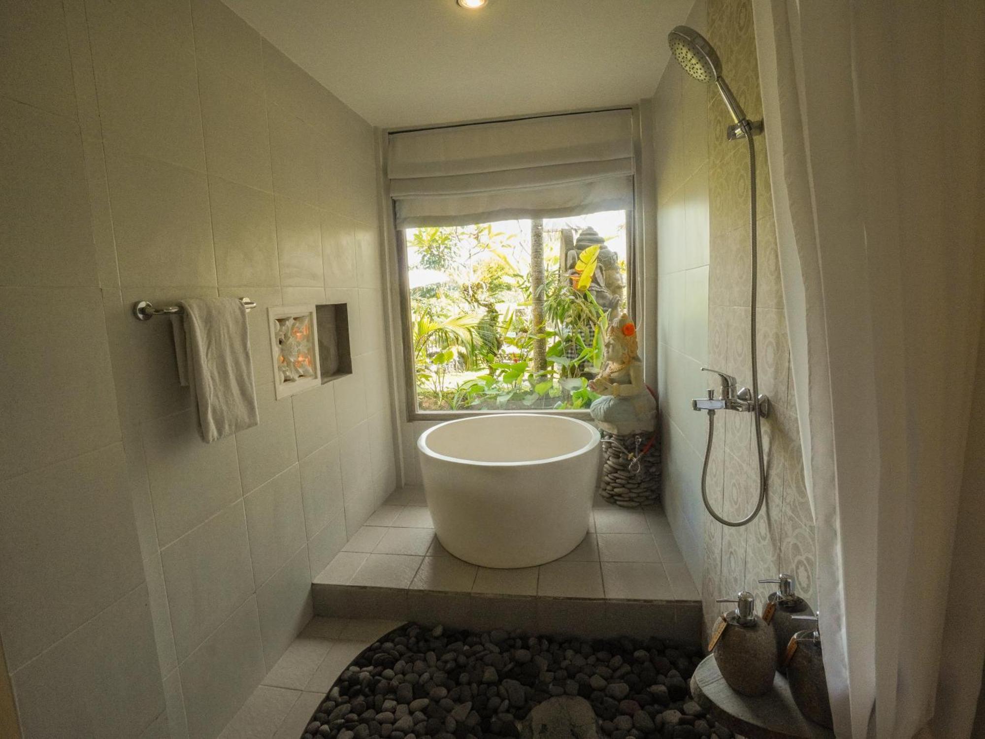 The Nenggala Suite เตกากาลัง ภายนอก รูปภาพ